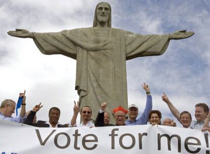 Algunas de las personalidades asistentes a la ceremonia de ayer, bajo el Cristo Redentor del Corcovado