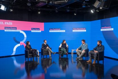 De izquierda a derecha, Núria Pastor (HumanITCare), Pere Duran (4YFN), Ana Pantaleoni (EL PAÍS), Timo Buetefisch (Cooltra) y Jordi Romero (Factorial), este miércoles en Barcelona. 