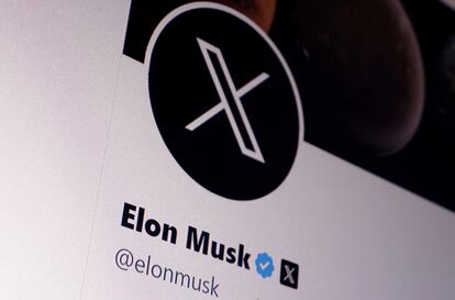 Elon Musk Twitter account