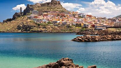 Vista panorámica de Castelsardo, en Cerdeña (Italia).