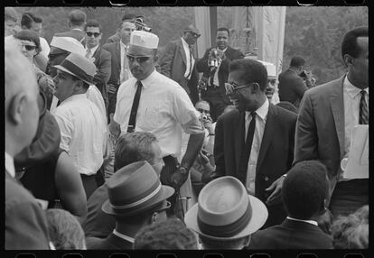 James Baldwin (el segundo por la derecha) durante la Marcha en Washington por el trabajo y la libertad, el 28 de agosto de 1963.