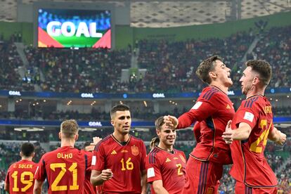 Spain's midfielder #09 Gavi (2nd R) celebrates scoring his team's fifth goal during the Qatar 2022 World Cup Group E football match between Spain and Costa Rica at the Al-Thumama Stadium in Doha on November 23, 2022. (Photo by Glyn KIRK / AFP)