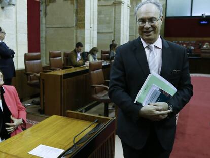 S&aacute;nchez Rubio (sentada) y Dur&aacute;n (de pie), este mi&eacute;rcoles en el Parlamento.