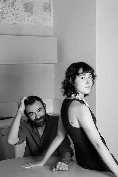 Arquitecto Matteo Ferrari y la diseñadora Carlota Gallo