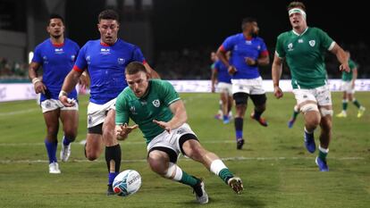 El irlandés Andrew Conway, en una acción del partido.