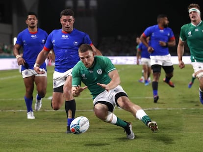 El irlandés Andrew Conway, en una acción del partido.