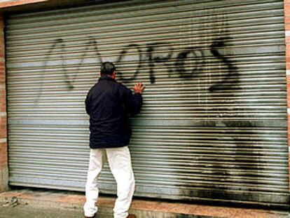 Un aspecto de la fachada del local que funciona como mezquita, el día después de la agresión.