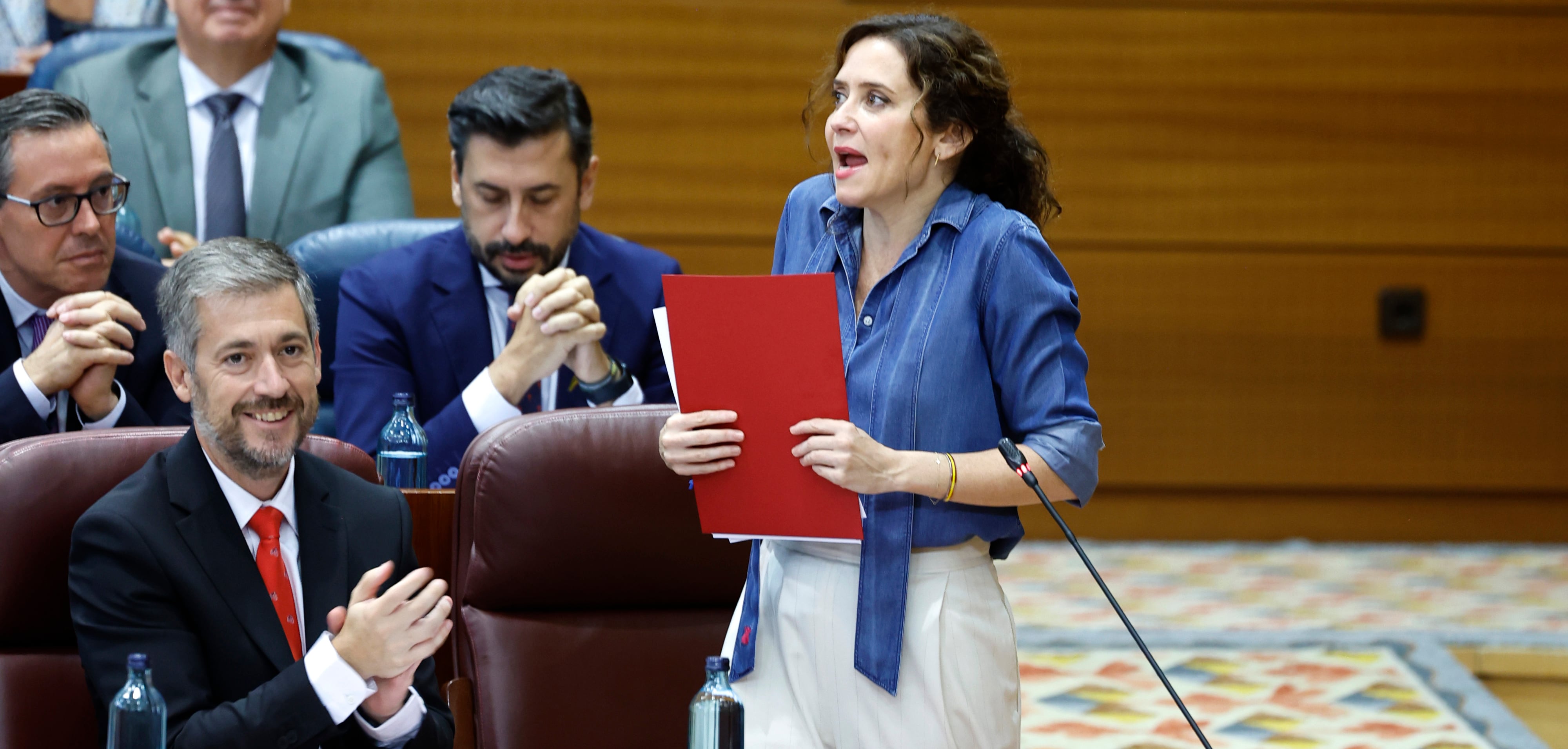 La presidenta de la Comunidad de Madrid, Isabel Díaz Ayuso, en la Asamblea de Madrid el 17 de septiembre de 2026.