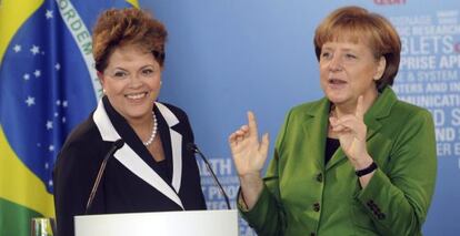 Dilma Rousseff y Angela Merkel, en la inauguración de la CeBIT.
