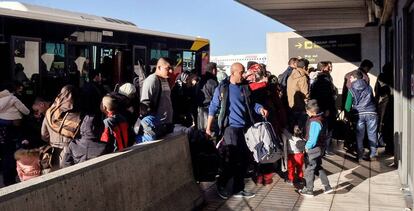 Un grupo de refugiados sirios llegan a España, a finales de noviembre.