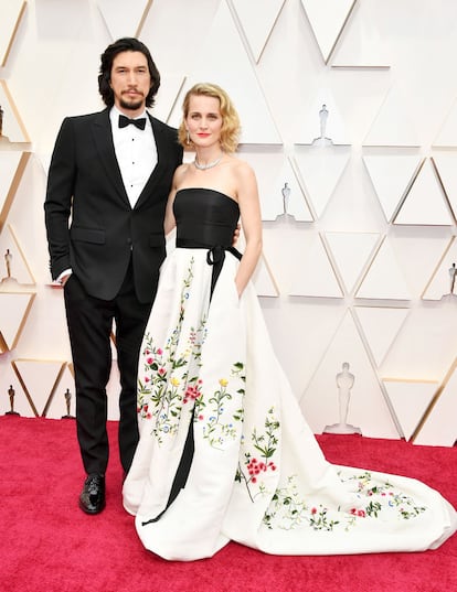 Joanne Tucker, mujer de Adam Driver, optó también por el vintage de Oscar de la Renta.