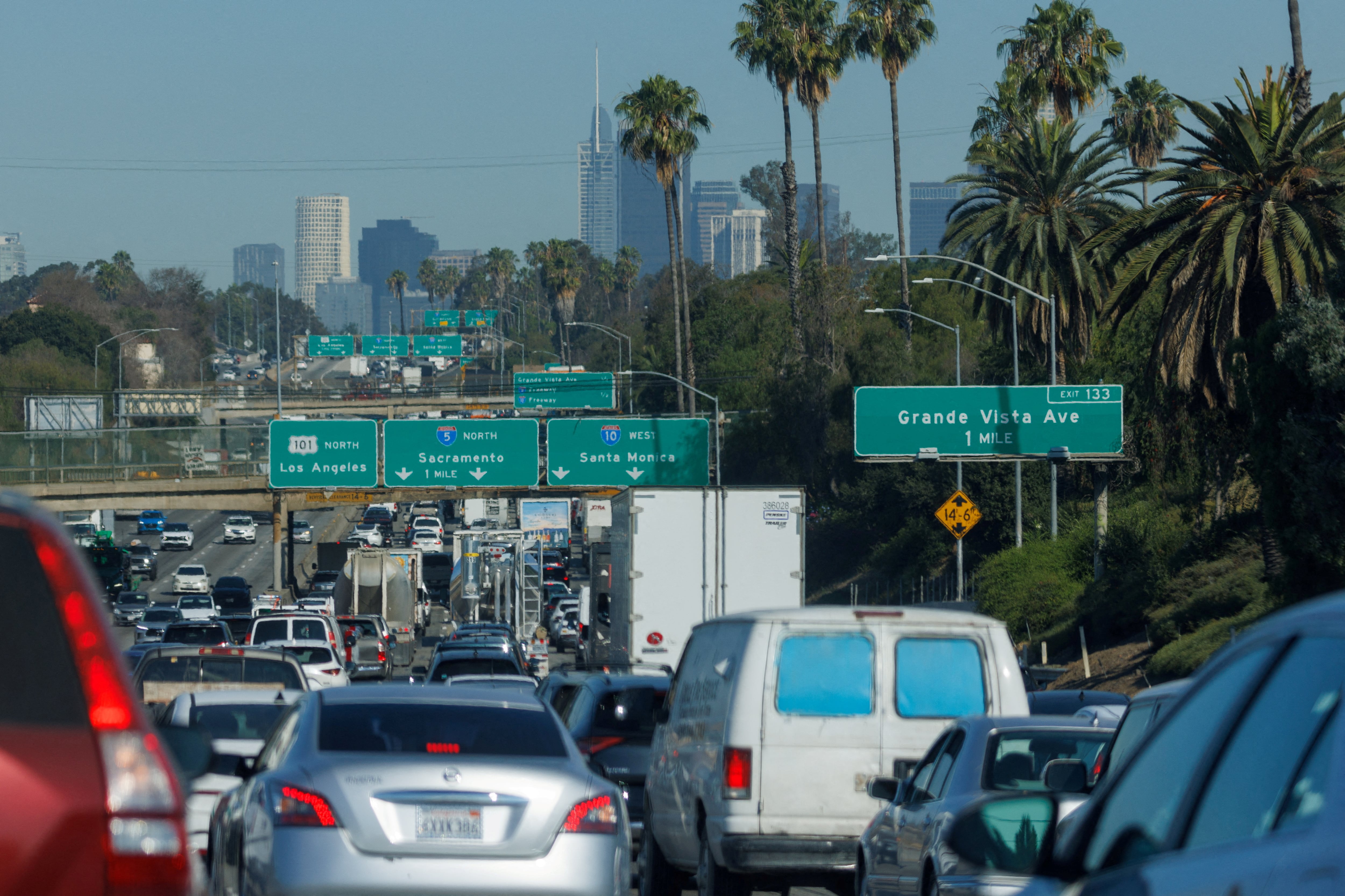 Coches en Los Ángeles (California, EE UU).