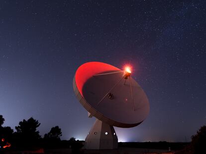 Antena de 40 metros de diámetro del Observatorio de Yebes (Guadalajara).