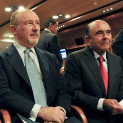 Florentino Pérez, Rodrigo Rato y Emilio Botín, en la entrega de los premios que concede la APIE