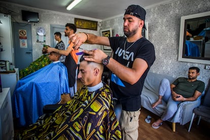 Peluquería masculina en Las Norias de Daza (El Ejido, Almería).