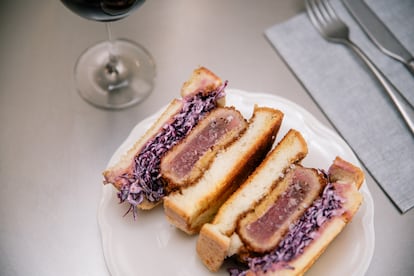 Katsu Sando de Maestro Bar en Valencia, en una imagen proporcionada por el establecimiento.