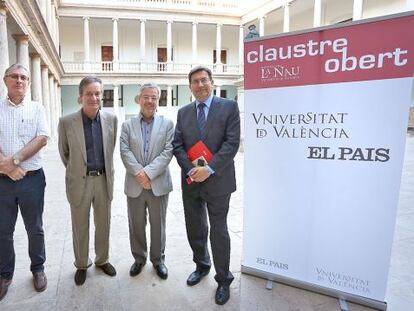 Joan Ramon Sanchis, Francisco &Aacute;lvarez, Josep Torrent y Emili Villaescusa. 