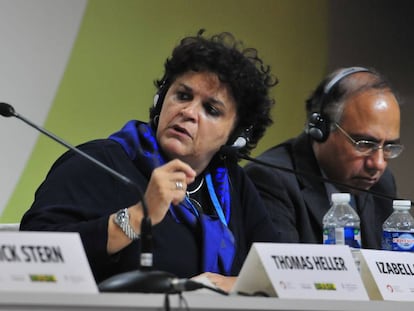 A ministra Izabella Teixeira, na COP21.