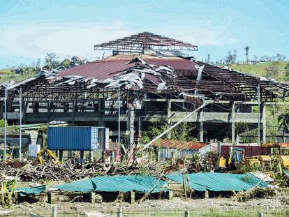 Daños causados por el tifón Rai en la provincia filipina de Surigao del Norte.