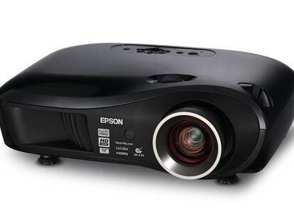 Proyector de alta definición TW2000 de Epson.