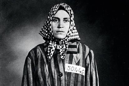 Neus Català, tras ser liberada del campo de concentración.