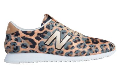 Zapatillas de New Balance, perfectas para las amantes del animal print (100 euros).