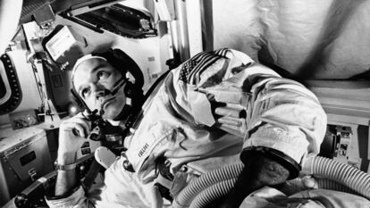 Michael Collins, en un momento de descanso durante su entrenamiento para la misión 'Apollo 11'.