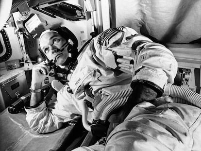 Michael Collins, en un momento de descanso durante su entrenamiento para la misión 'Apollo 11'.