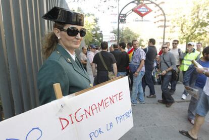 Uno de los manifestantes que han acudido a la protesta organizada en Madrid