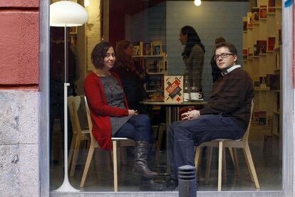 Marian y James Womack, profesores de Oxford y Cambrigde, han elegido Madrid para abrir una editorial de autores rusos.