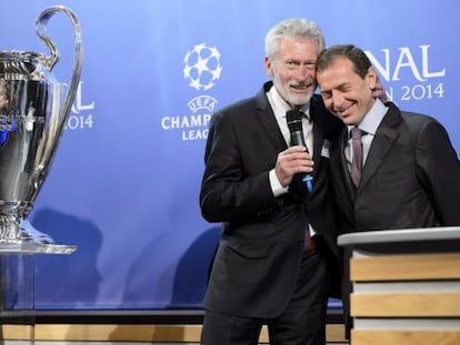 Paul Breitner, del Bayern M&uacute;nich, y Emilio Butrague&ntilde;o, del Madrid.