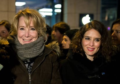 Esperanza Aguirre and Isabel Díaz Ayuso, in an archive image. 