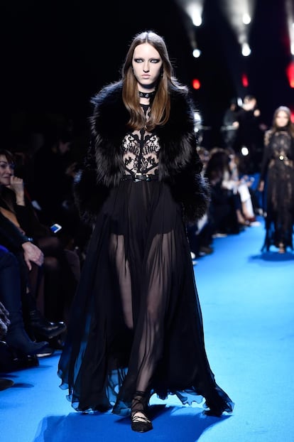 Elie Saab : Runway &#8211; Paris Fashion Week Womenswear Fall/Winter 2016/2017