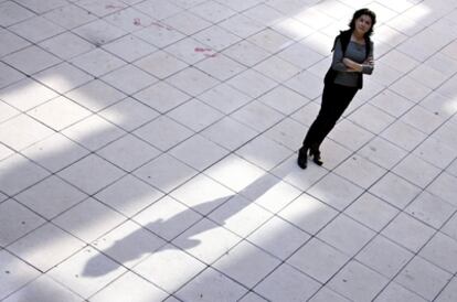 La diseñadora gráfica Pati Nuñez, fotografiada en el Instituto Europeo de Diseño donde protagonizó un debate con los alumnos.