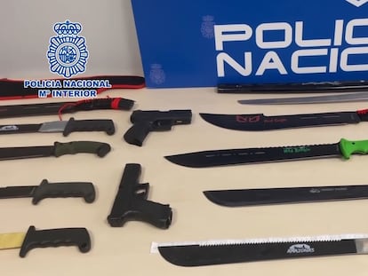 Material incautado a los miembros de los DDP’s y Trinitarios detenidos.