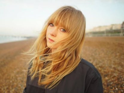 La mirada melancólica de Lucy Rose