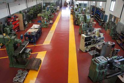 De la fábrica de Valladolid salen hasta 40 tipos de máquinas diferentes, para lo cual ha sido necesaria la creación de equipamiento pesado específico.