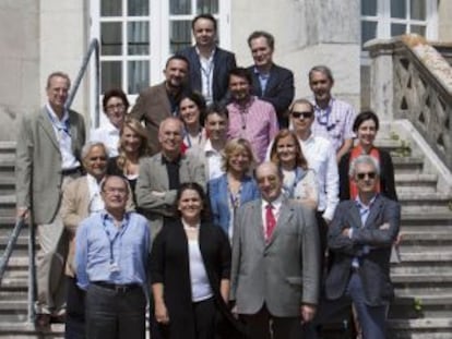 Decenas de periodistas debaten en Santander sobre periodismo cultural.