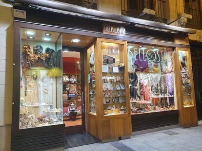 Fachada de Bellostas, histórica tienda de Zaragoza.