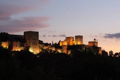 Atardecer en la Alhambra vista desde el Sacromonte.