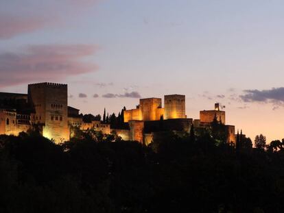 Atardecer en la Alhambra vista desde el Sacromonte.