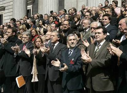Concentración en la escalinata del Congreso en repulsa por la guerra de Irak.