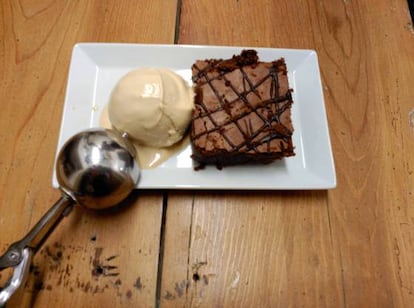 Brownie caliente y helado frío: un plan sin fisuras