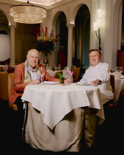 The American editor and writer shares a table with his friend, French chef Daniel Boulud, at the latter's restaurant, Daniel, in New York City.