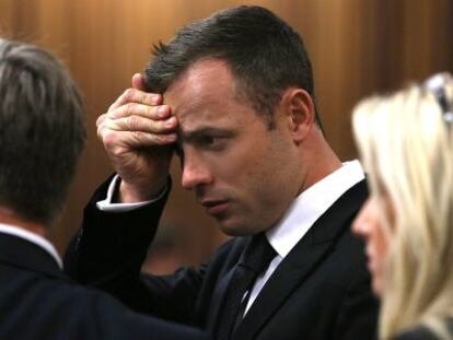 Pistorius, no terceiro dia do julgamento pelo assassinato da sua noiva.