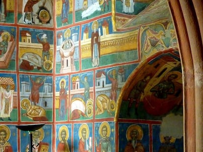Frescos exteriores del monasterio de Voronets, al norte de Rumania.