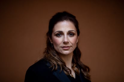 La fadista Katia Guerreiro, fotografiada en el palácio dos Aciprestes, en Linda-A-Velha (Portugal), a mediados de abril.