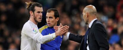 Zidane saluda a Bale.