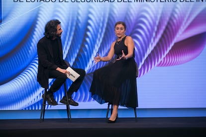 María José Garrido Antón, comandante de la Guardia Civil y jefa de área en la Secretaría de Estado de Seguridad del Ministerio del Interior, junto a Jaime García Cantero, director de 'Retina'.