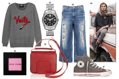 41. Markus Lupfer Jersey con leyenda y aplicaciones de paillettes. 42. Karl Lagerfeld Reloj de acero con esfera negra. 43. Pull & Bear Jeans estilo boyfriend con detalles desgastados. 44. Mango. 45. Jil Sander Bandolera de piel. 46. Bobbi Brown Colorete 'Cheeky Color'. 47. Converse Sneaker con efecto envejecido.